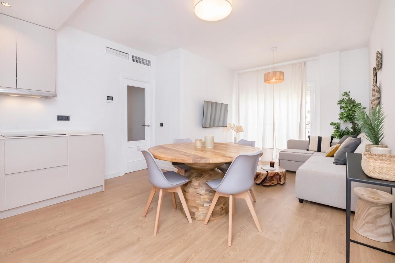 Lovely Ollerias City Center Malaga Ngoại thất bức ảnh